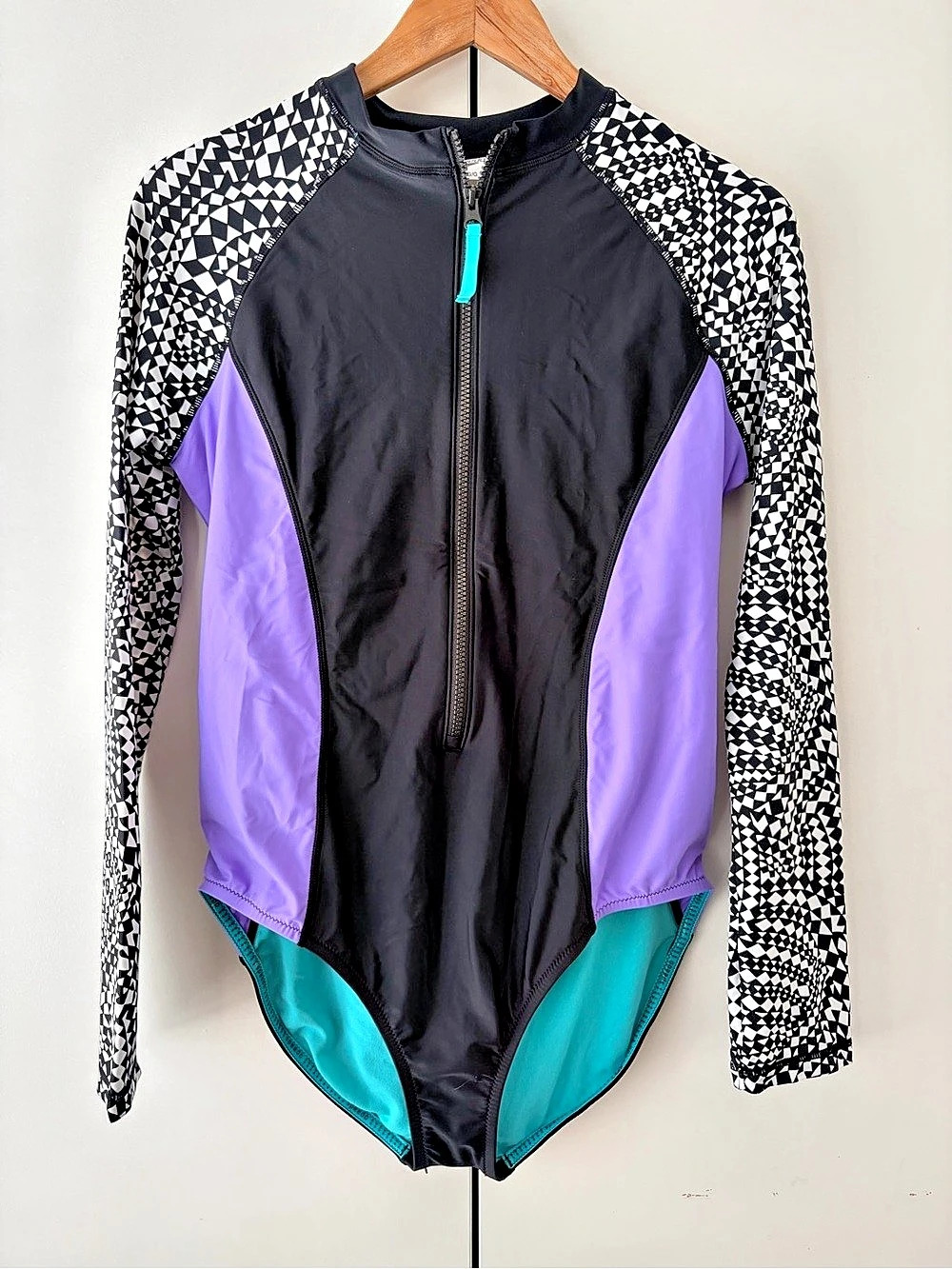 Speedo Women's Long Sleeve Zip One Piece Swimsuit Black & Purple Large